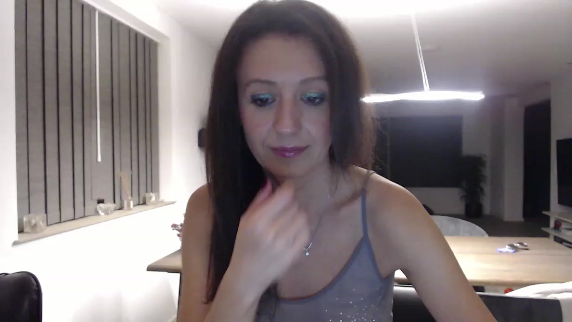 Gallery image thumbnail from Anelly's myfreecams stream on, 04/01/2023, 23:00 image 1 of 20
