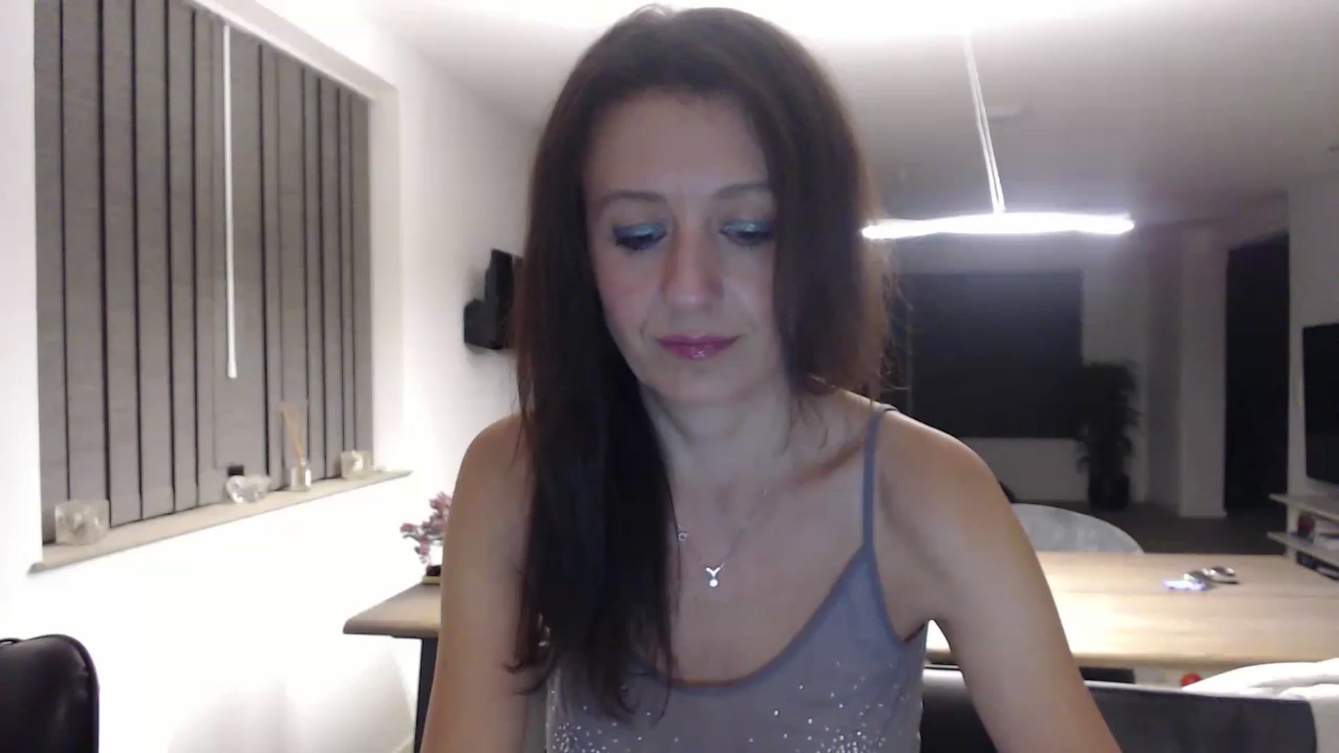 Gallery image thumbnail from Anelly's myfreecams stream on, 04/01/2023, 23:00 image 2 of 20