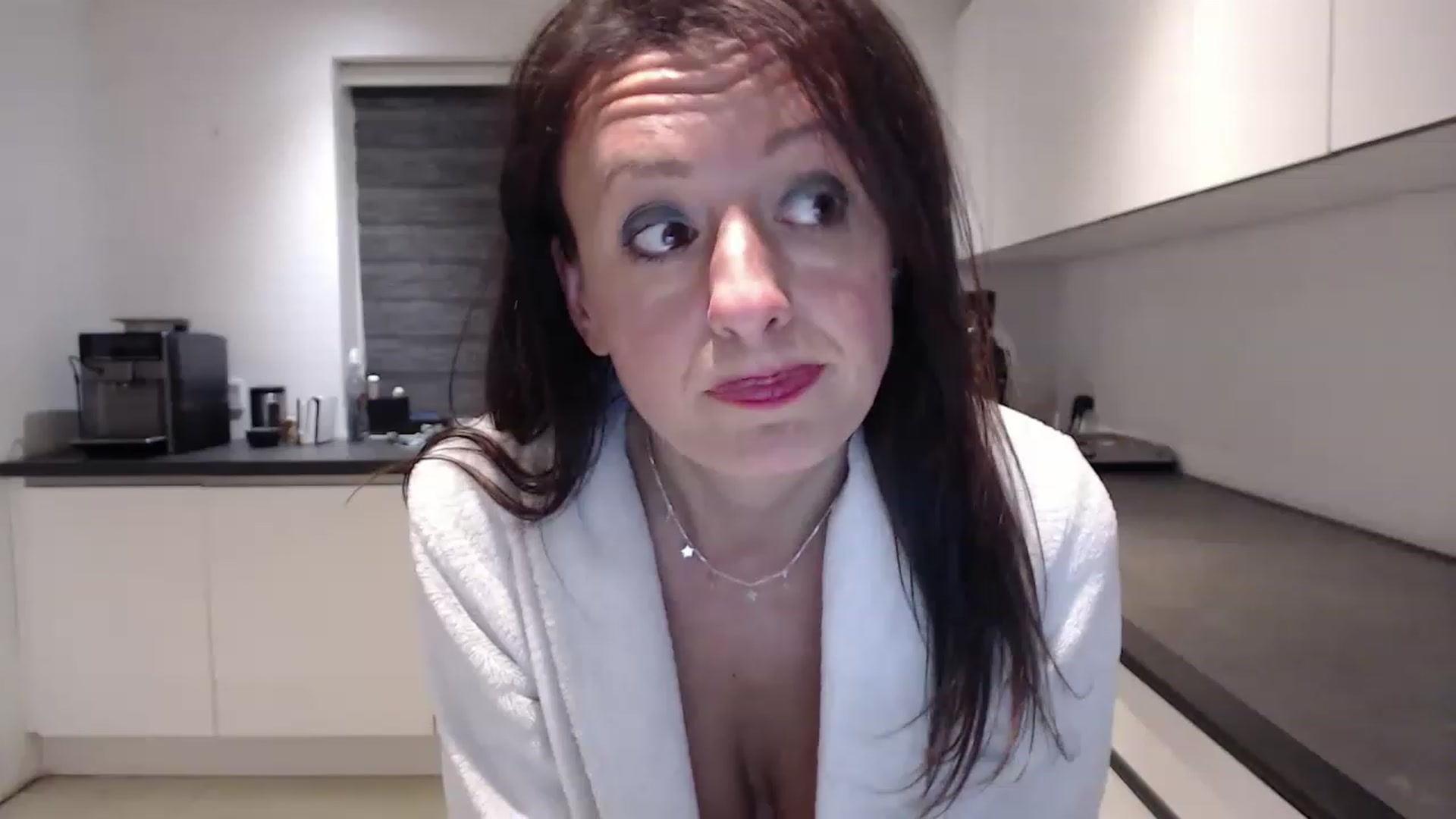 Gallery image thumbnail from Anelly's myfreecams stream on, 04/08/2023, 01:37 image 20 of 20