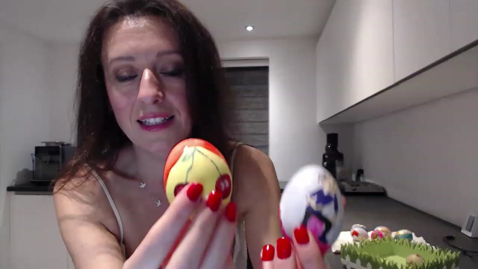 Gallery image thumbnail from Anelly's myfreecams stream on, 04/16/2023, 01:15 image 8 of 20