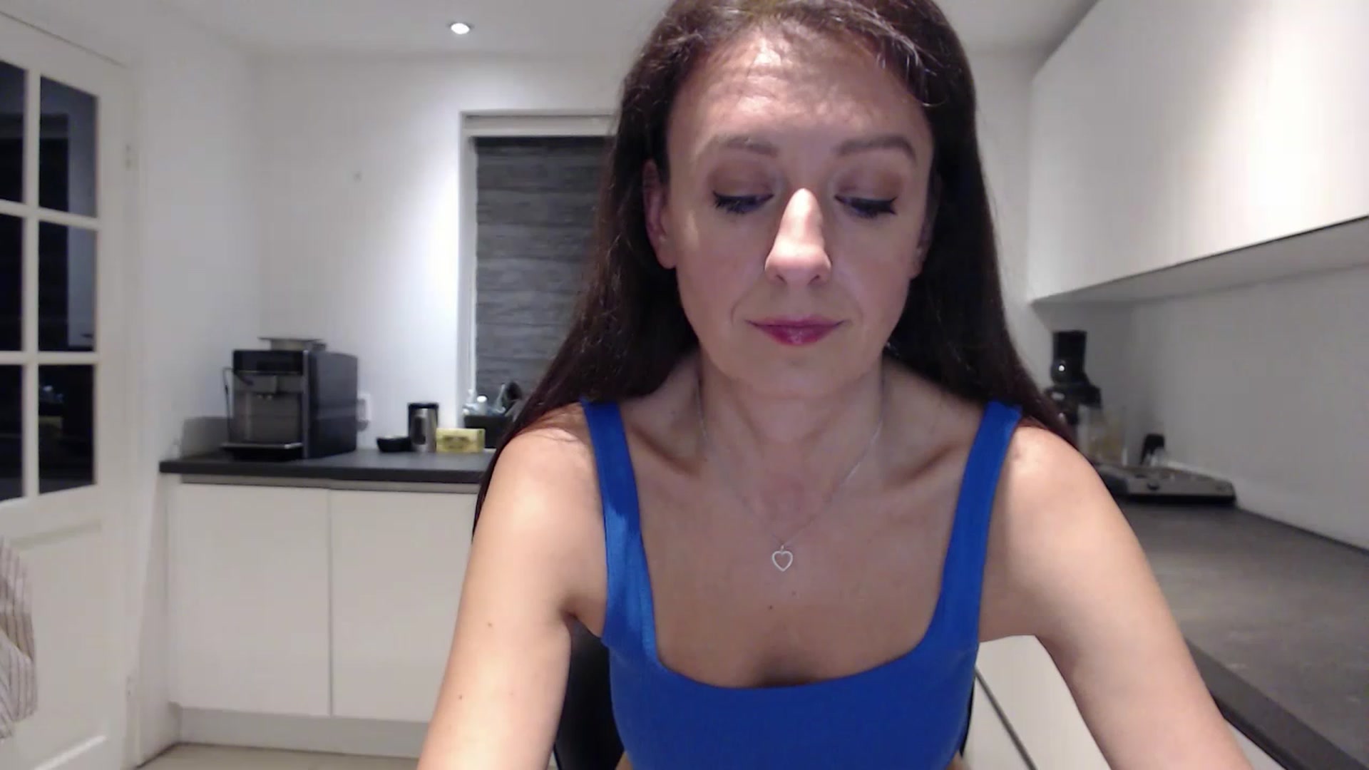 Gallery image thumbnail from Anelly's myfreecams stream on, 04/22/2023, 23:47 image 11 of 20