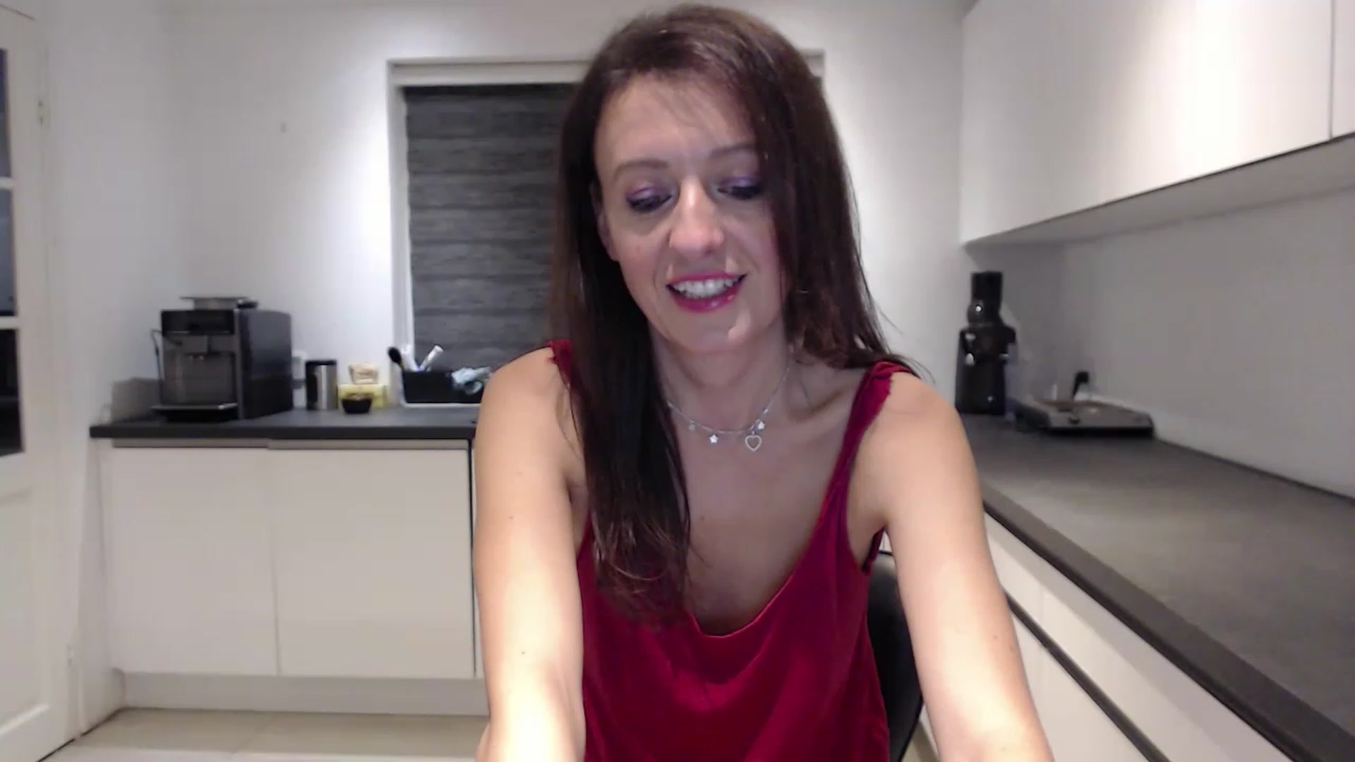 Gallery image thumbnail from Anelly's myfreecams stream on, 04/30/2023, 01:55 image 6 of 20