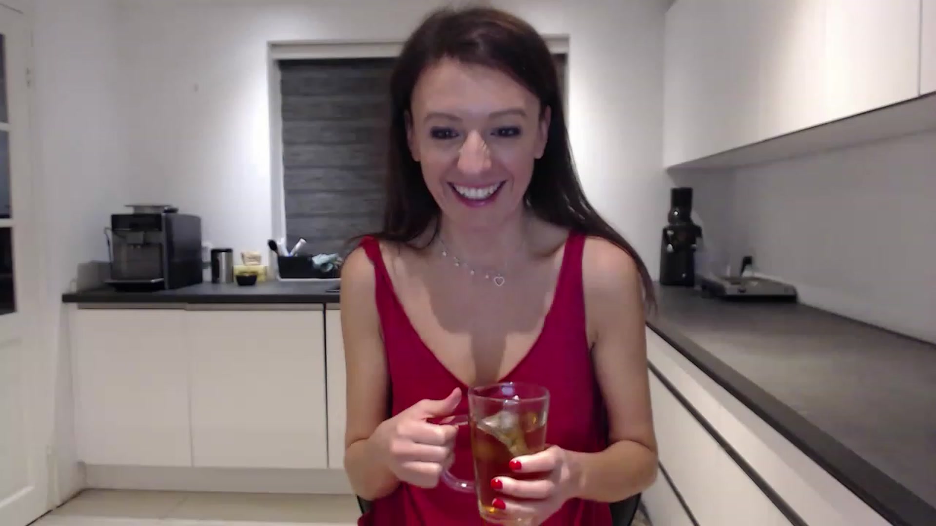 Gallery image thumbnail from Anelly's myfreecams stream on, 04/30/2023, 01:55 image 4 of 20