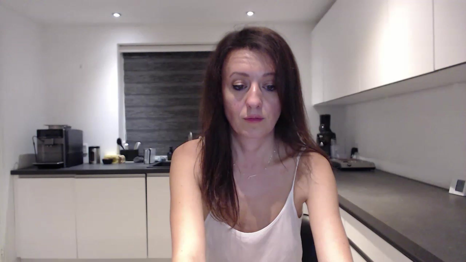 Gallery image thumbnail from Anelly's myfreecams stream on, 05/13/2023, 24:56 image 17 of 20