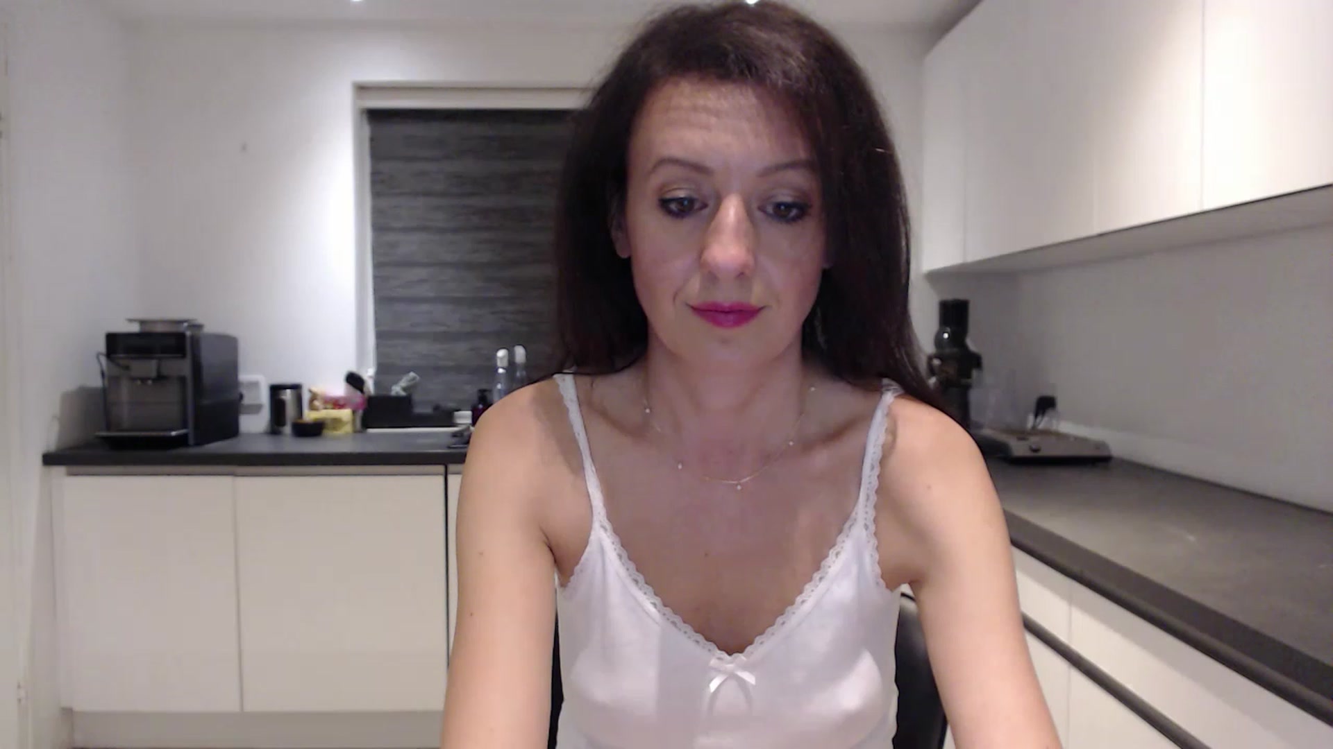Gallery image thumbnail from Anelly's myfreecams stream on, 06/02/2023, 23:46 image 14 of 20