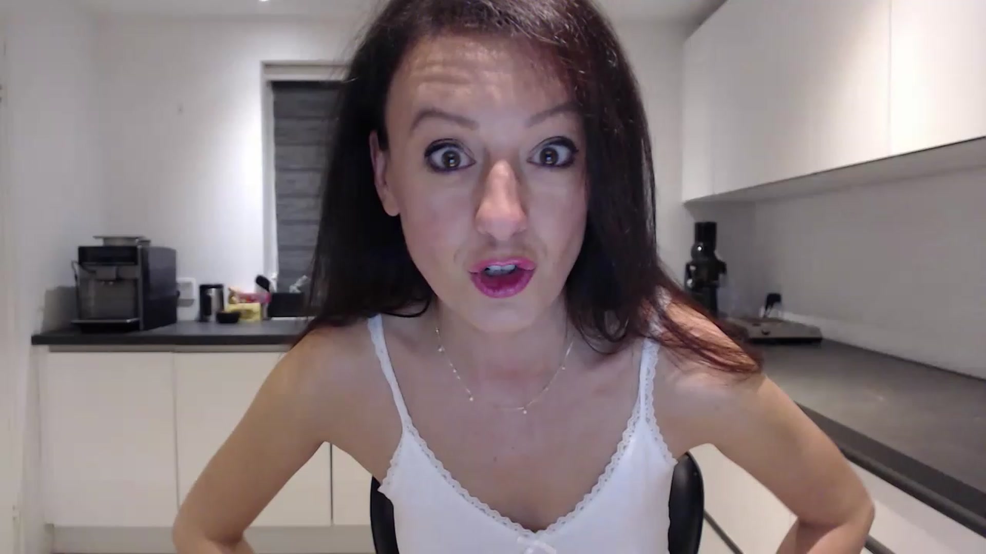 Gallery image thumbnail from Anelly's myfreecams stream on, 06/02/2023, 23:46 image 16 of 20