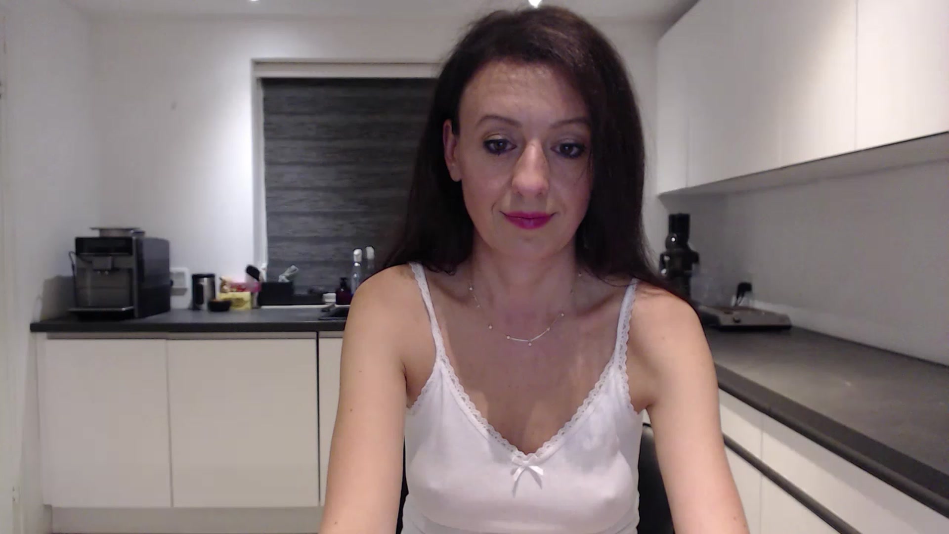 Gallery image thumbnail from Anelly's myfreecams stream on, 06/02/2023, 23:46 image 15 of 20