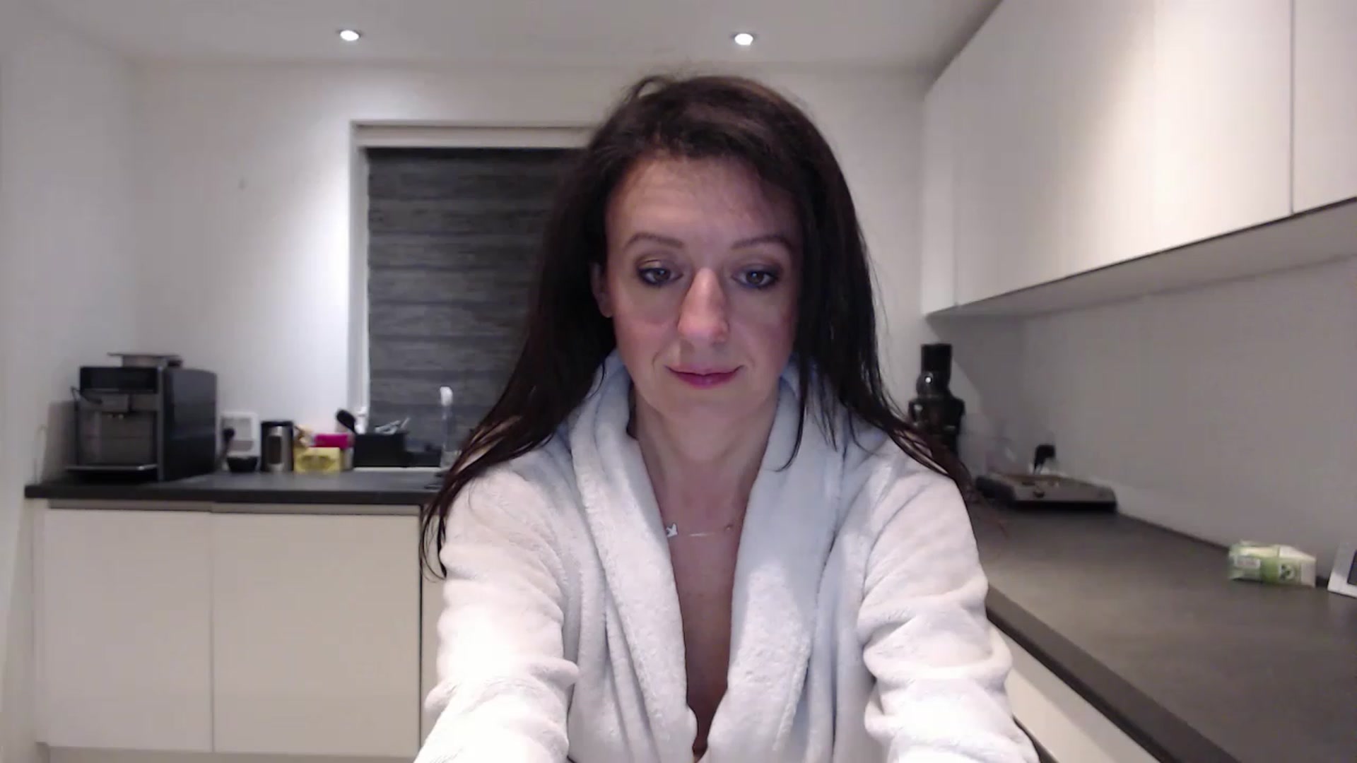 Gallery image thumbnail from Anelly's myfreecams stream on, 06/04/2023, 01:59 image 16 of 20