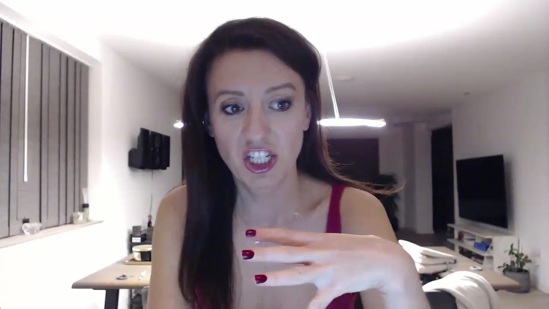 Gallery image thumbnail from Anelly's myfreecams stream on, 06/04/2023, 23:22 image 6 of 20