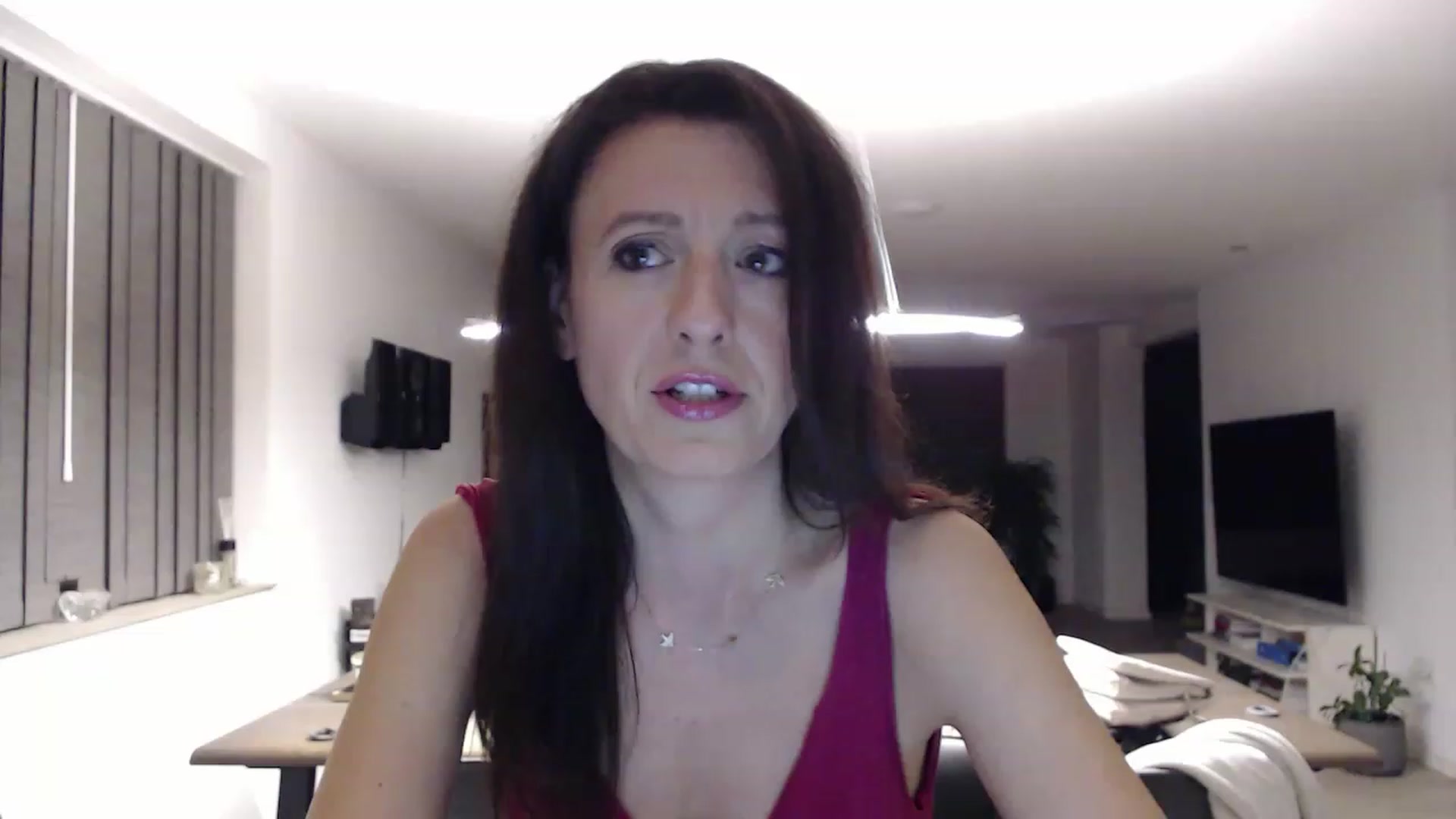 Gallery image thumbnail from Anelly's myfreecams stream on, 06/04/2023, 23:22 image 4 of 20