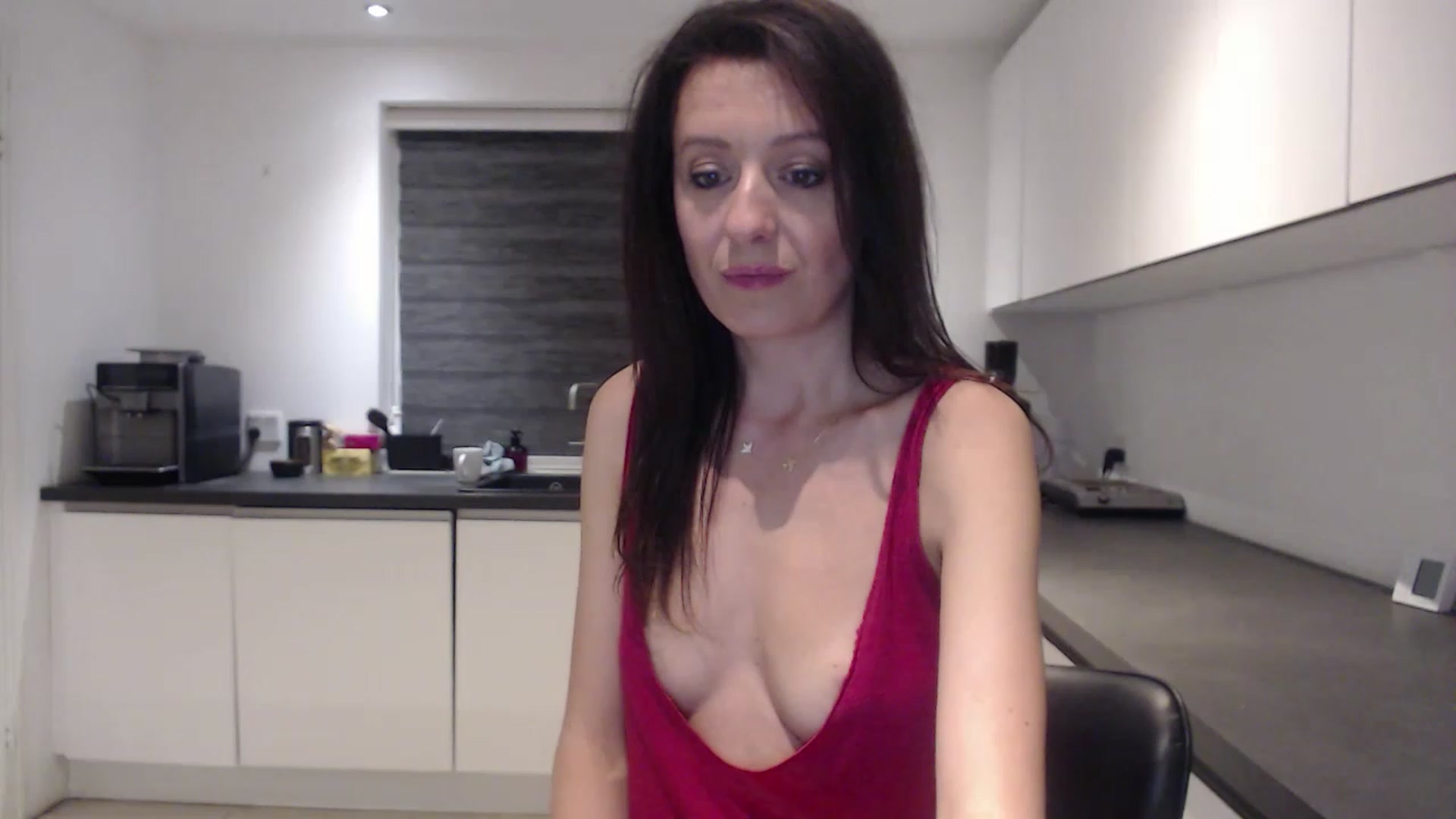 Gallery image thumbnail from Anelly's myfreecams stream on, 06/05/2023, 24:20 image 4 of 20