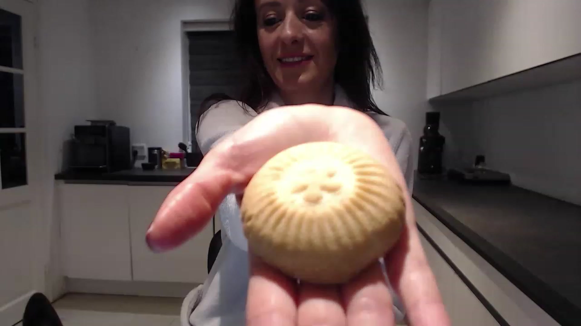 Gallery image thumbnail from Anelly's myfreecams stream on, 06/05/2023, 24:20 image 18 of 20