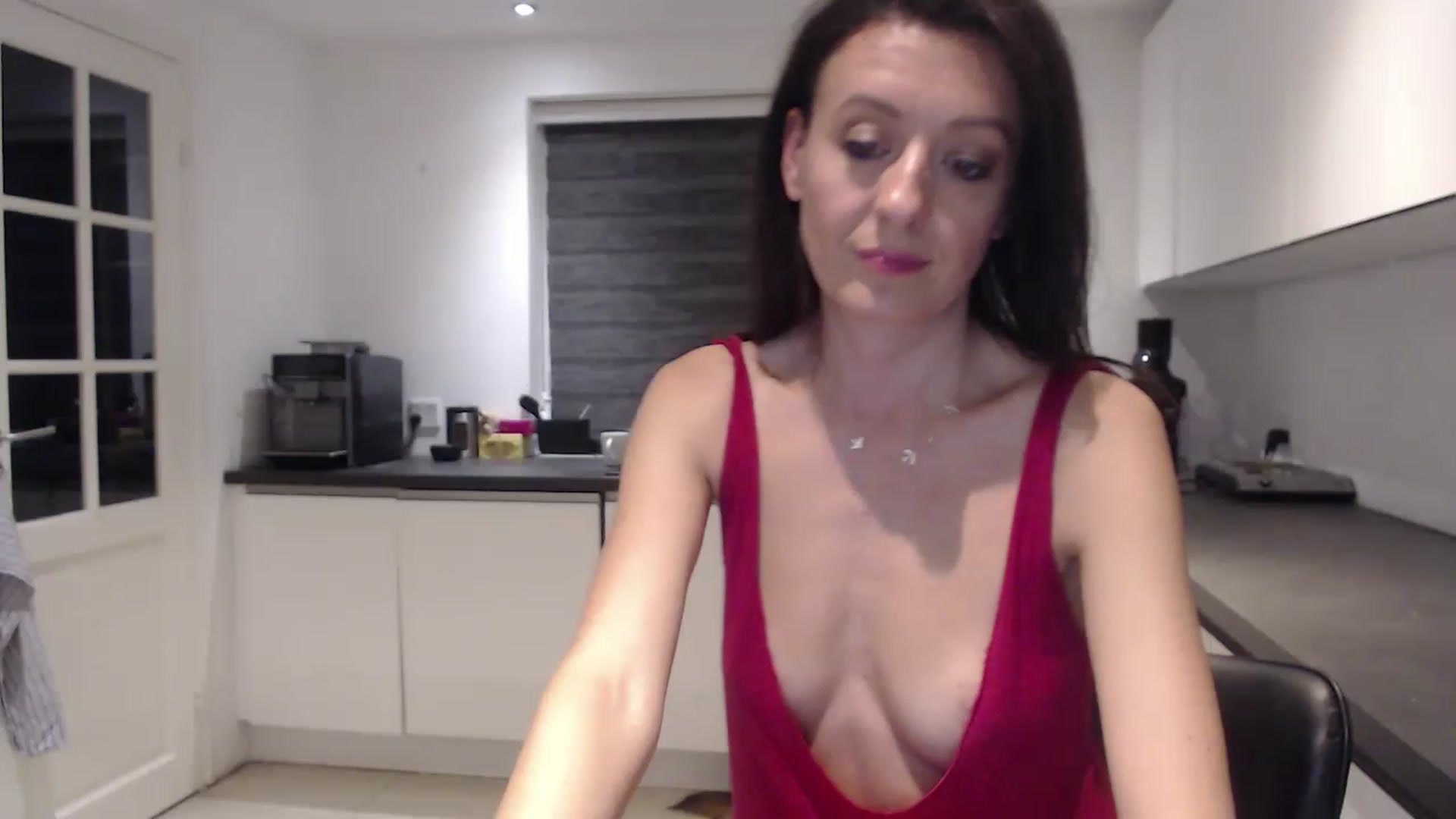 Gallery image thumbnail from Anelly's myfreecams stream on, 06/05/2023, 24:20 image 10 of 20
