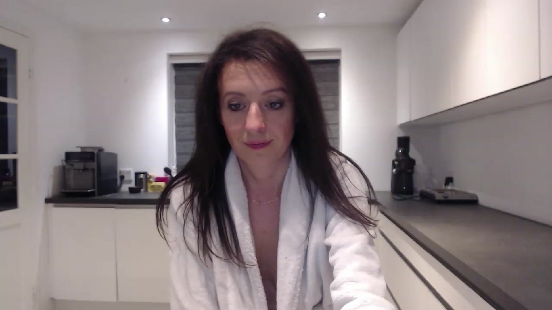 Gallery image thumbnail from Anelly's myfreecams stream on, 06/05/2023, 02:01 image 17 of 20
