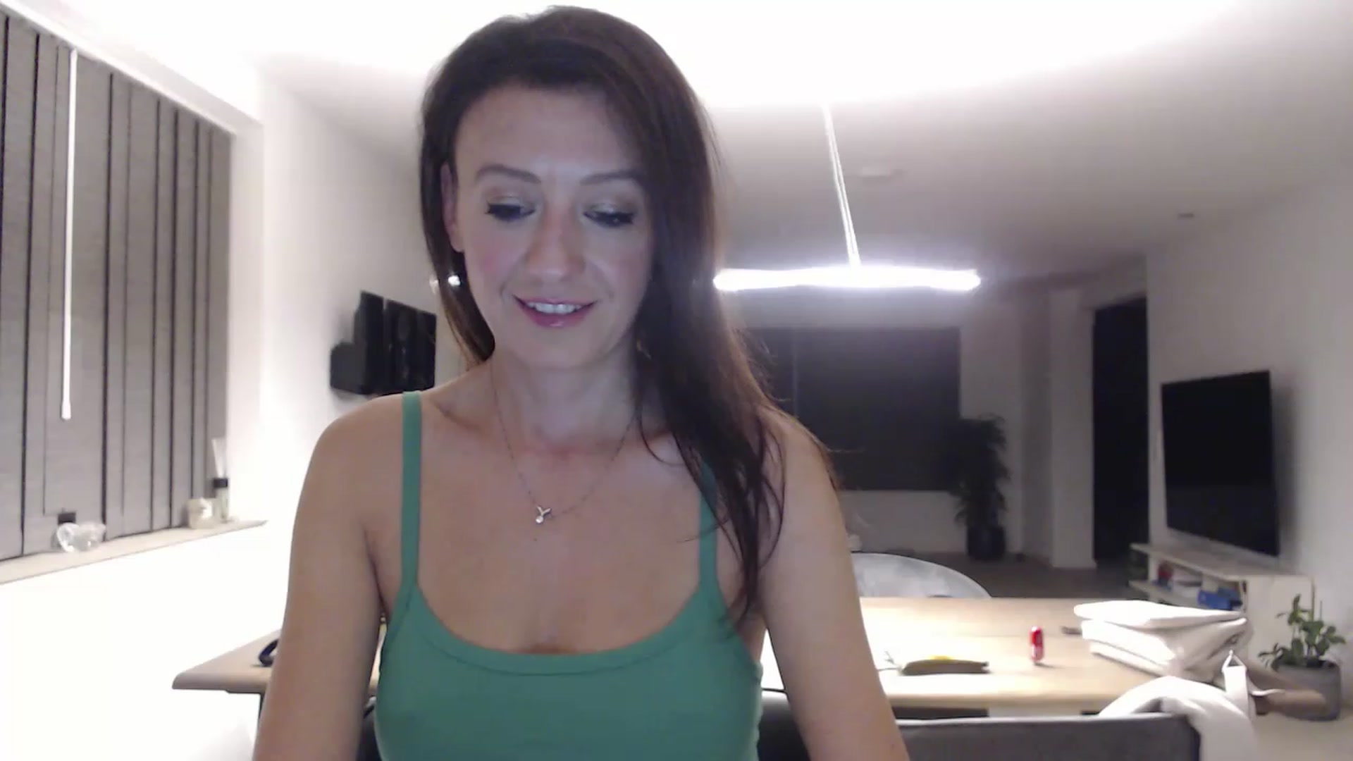 Gallery image thumbnail from Anelly's myfreecams stream on, 06/11/2023, 24:07 image 1 of 20