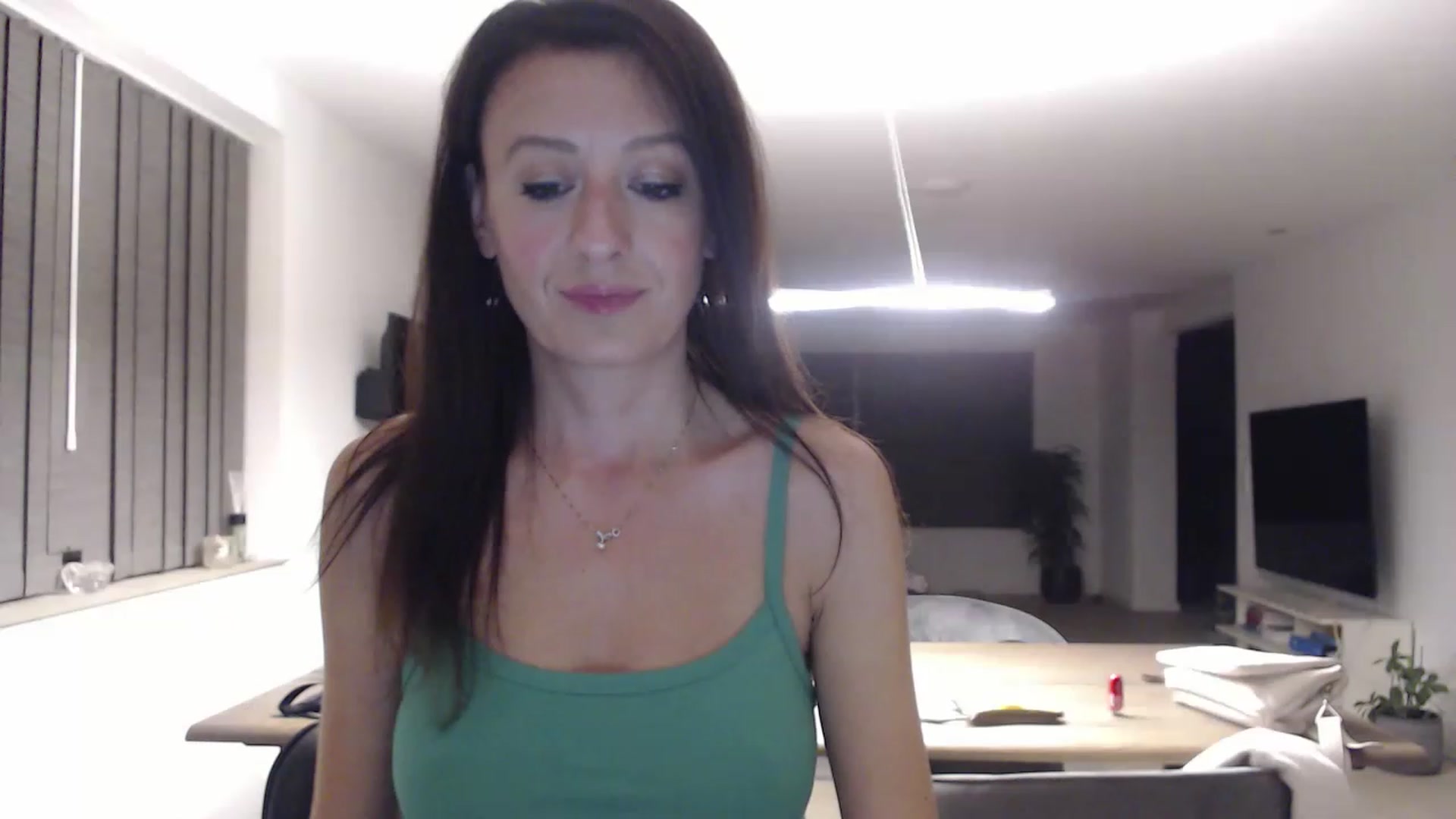 Gallery image thumbnail from Anelly's myfreecams stream on, 06/11/2023, 24:07 image 3 of 20