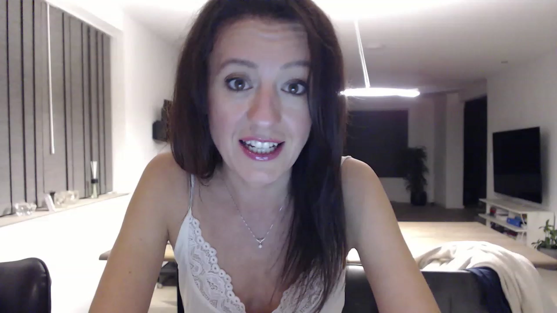 Gallery image thumbnail from Anelly's myfreecams stream on, 06/18/2023, 24:04 image 1 of 20