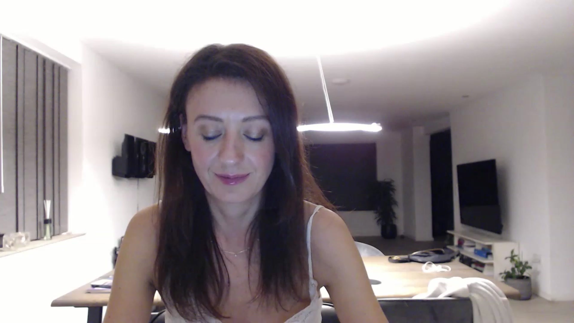 Gallery image thumbnail from Anelly's myfreecams stream on, 07/01/2023, 22:48 image 20 of 20