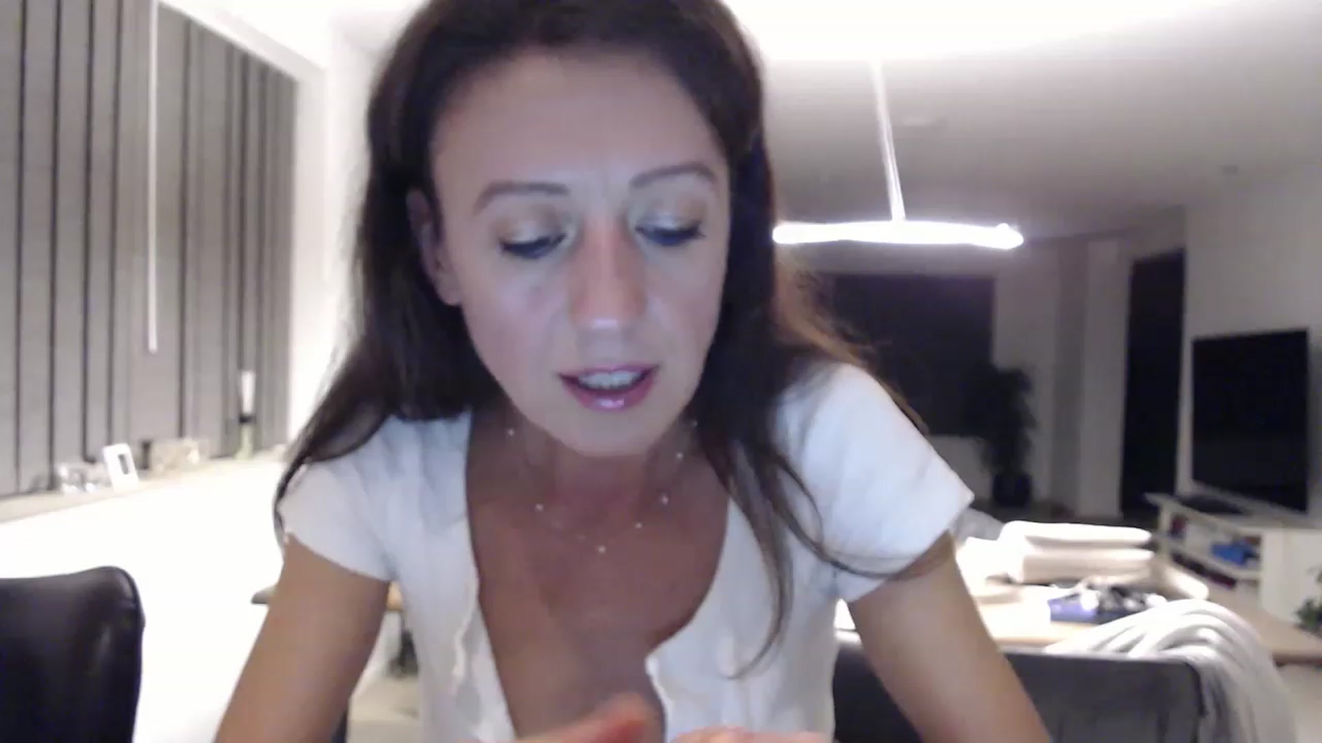 Gallery image thumbnail from Anelly's myfreecams stream on, 08/13/2023, 01:27 image 2 of 20