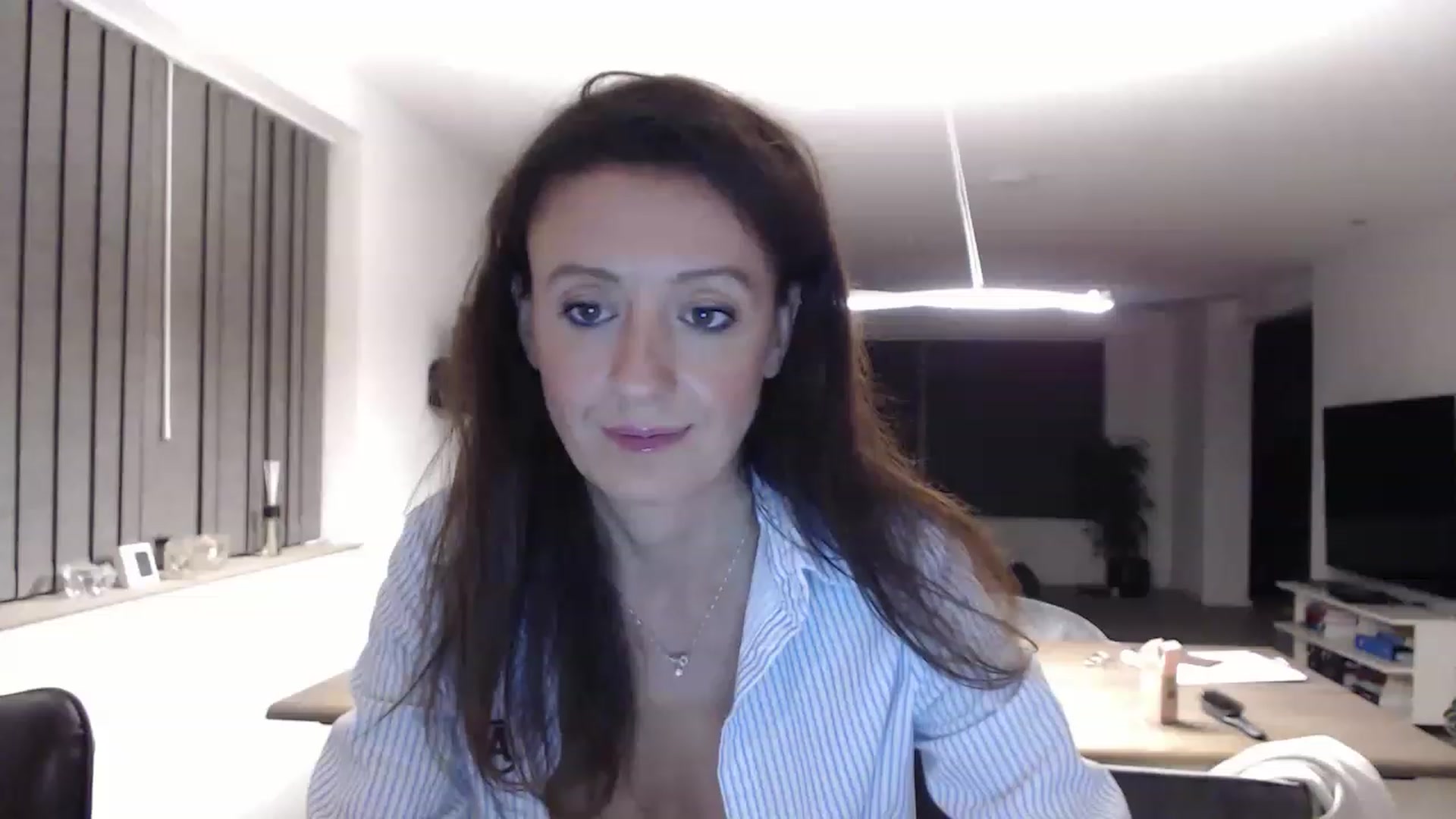 Gallery image thumbnail from Anelly's myfreecams stream on, 08/26/2023, 23:03 image 7 of 20