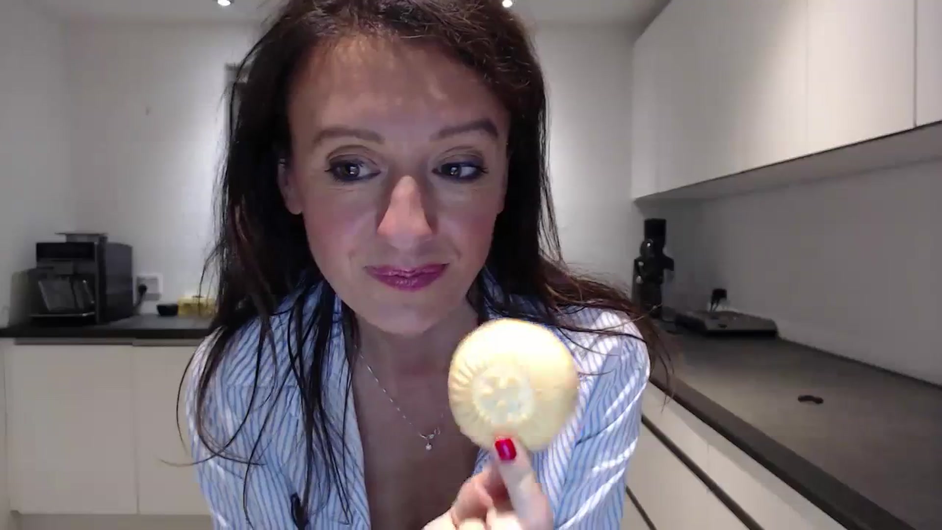 Gallery image thumbnail from Anelly's myfreecams stream on, 08/27/2023, 01:59 image 19 of 20