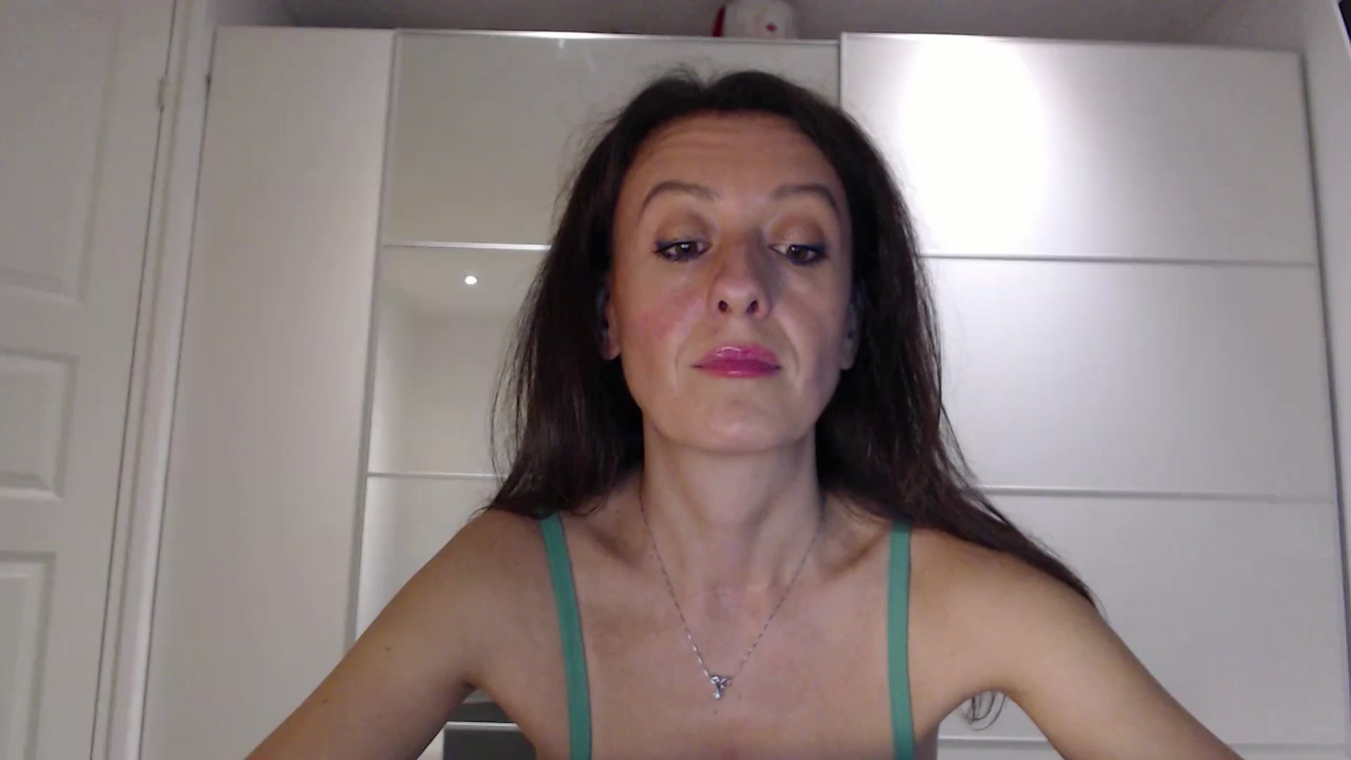 Gallery image thumbnail from Anelly's myfreecams stream on, 08/27/2023, 20:09 image 17 of 20