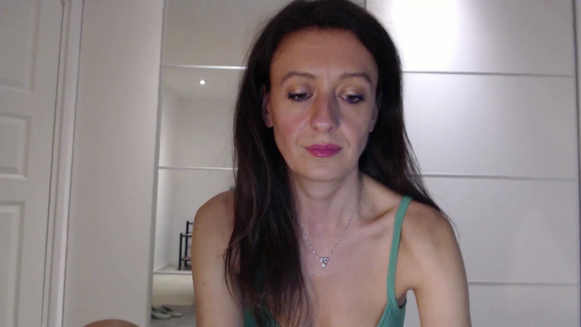 Gallery image thumbnail from Anelly's myfreecams stream on, 08/27/2023, 20:09 image 13 of 20