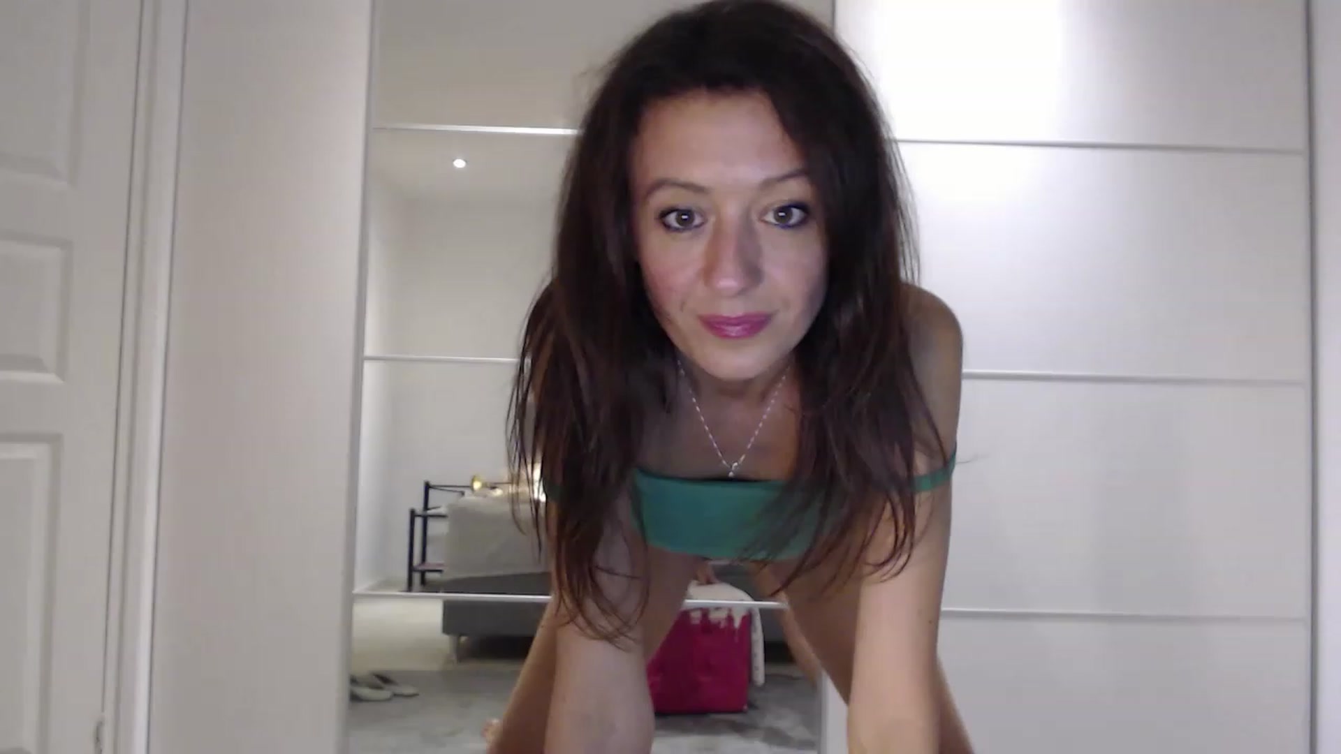 Gallery image thumbnail from Anelly's myfreecams stream on, 08/27/2023, 21:04 image 12 of 20