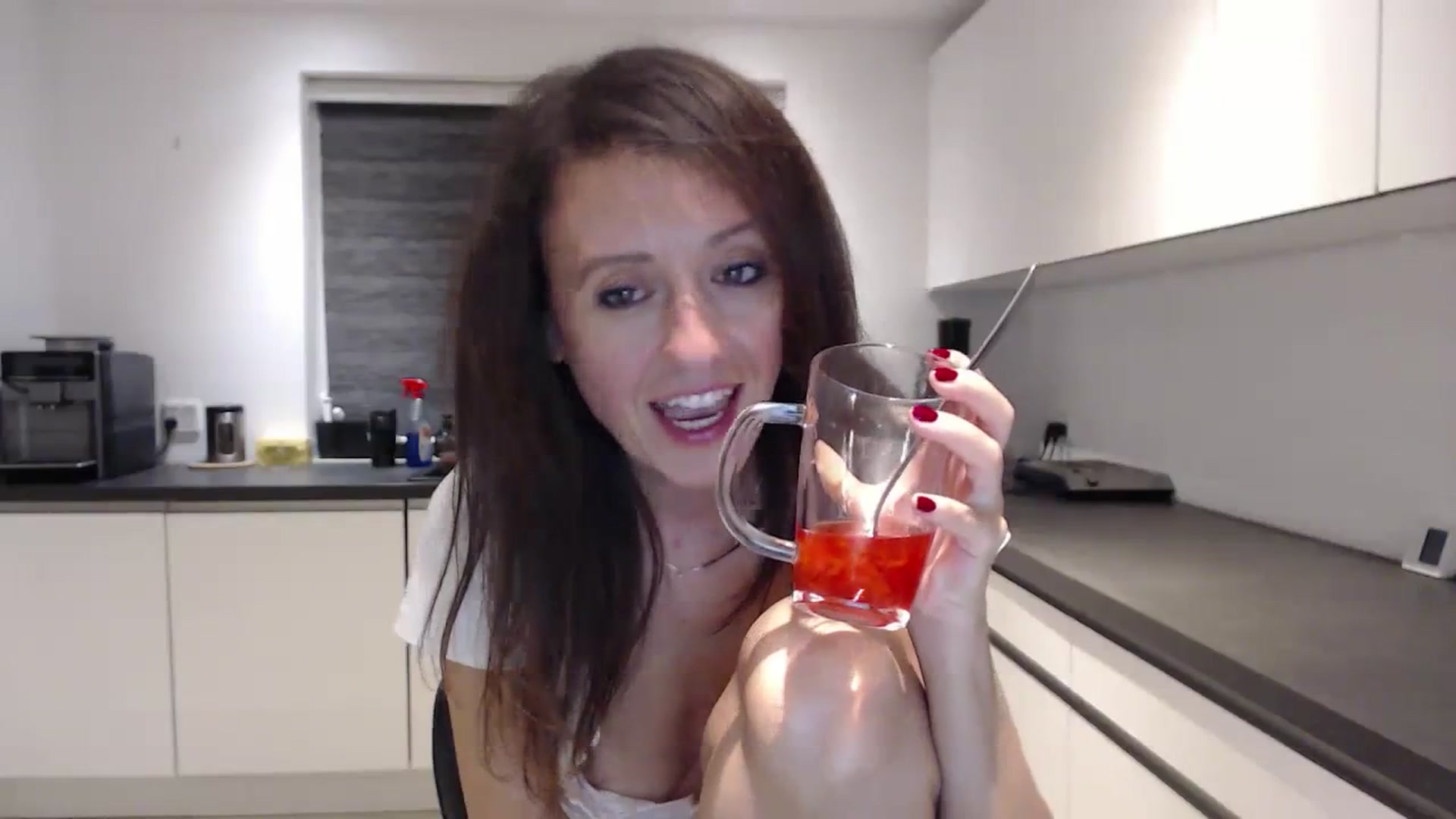 Gallery image thumbnail from Anelly's myfreecams stream on, 09/16/2023, 24:44 image 7 of 20
