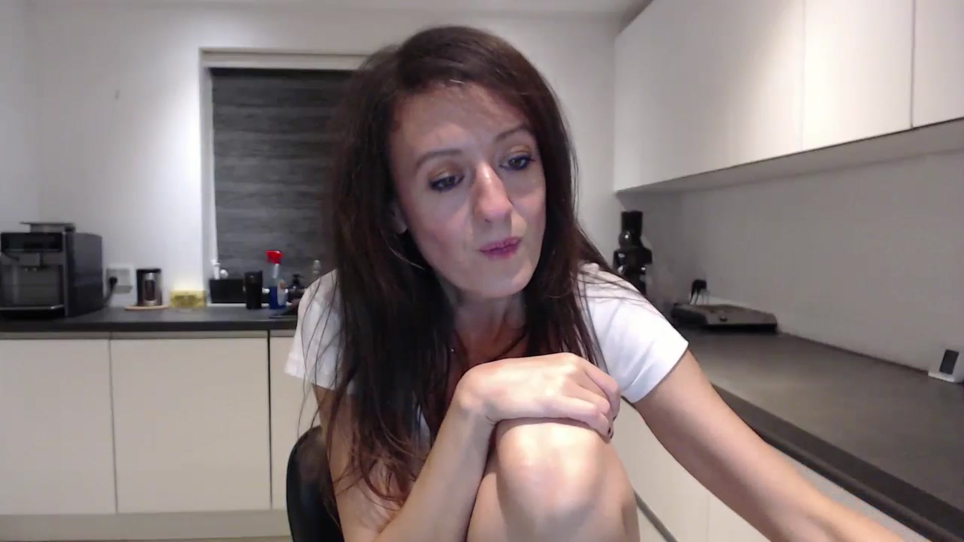 Gallery image thumbnail from Anelly's myfreecams stream on, 09/16/2023, 01:19 image 11 of 20