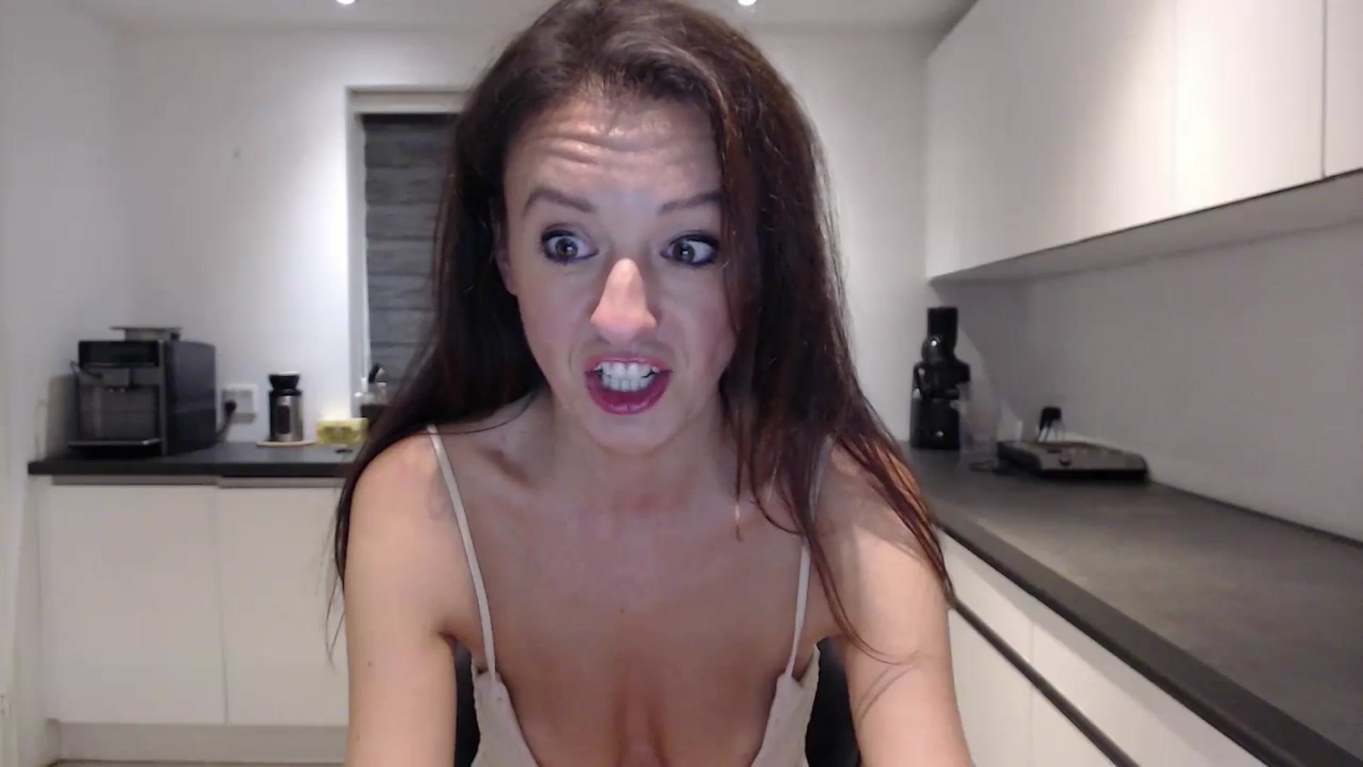 Gallery image thumbnail from Anelly's myfreecams stream on, 09/23/2023, 23:14 image 16 of 20