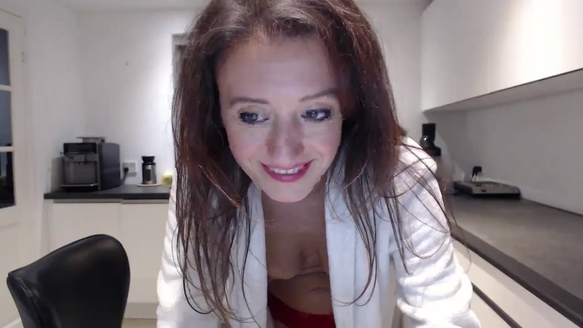 Gallery image thumbnail from Anelly's myfreecams stream on, 09/24/2023, 01:45 image 16 of 20