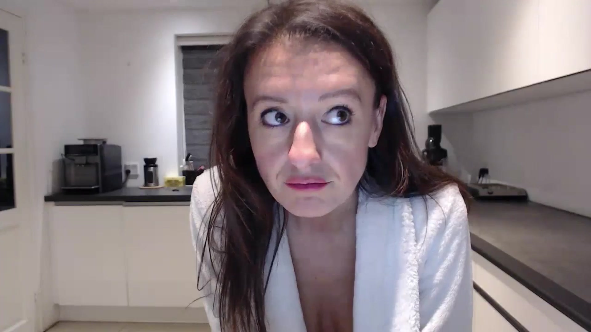 Gallery image thumbnail from Anelly's myfreecams stream on, 09/24/2023, 01:56 image 4 of 20