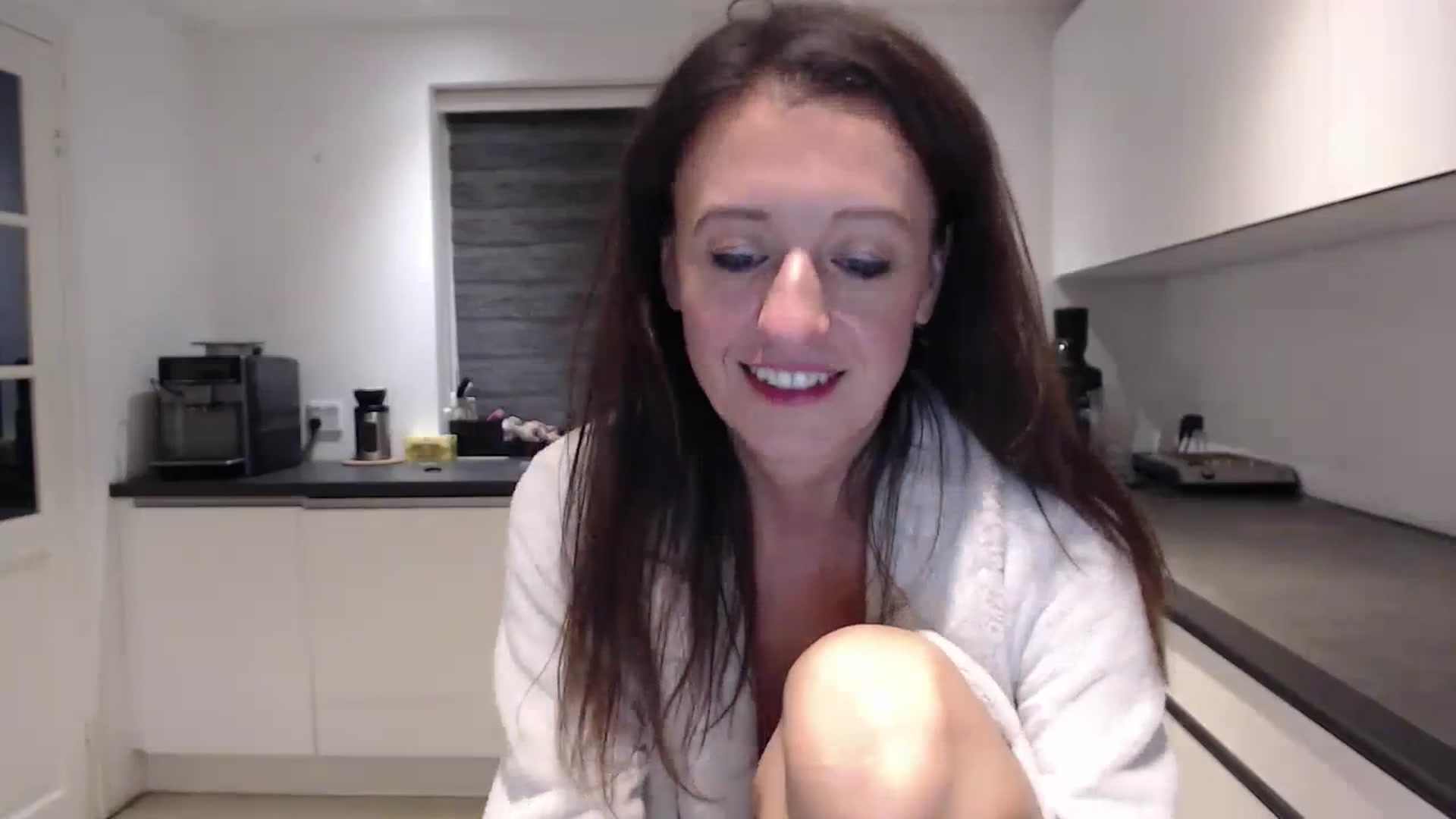 Gallery image thumbnail from Anelly's myfreecams stream on, 09/24/2023, 01:56 image 15 of 20