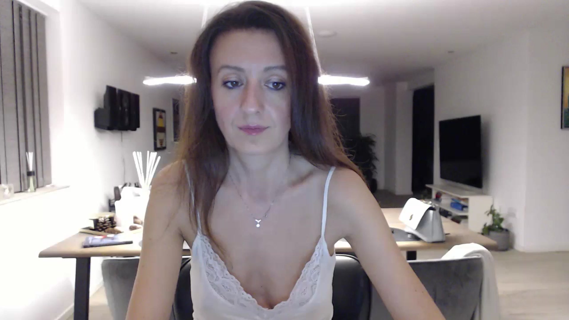 Gallery image thumbnail from Anelly's myfreecams stream on, 09/30/2023, 22:43 image 13 of 20