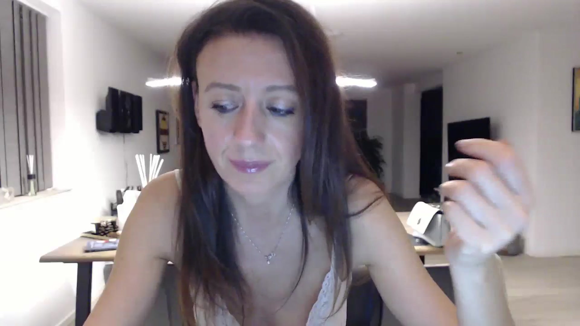Gallery image thumbnail from Anelly's myfreecams stream on, 09/30/2023, 22:43 image 6 of 20