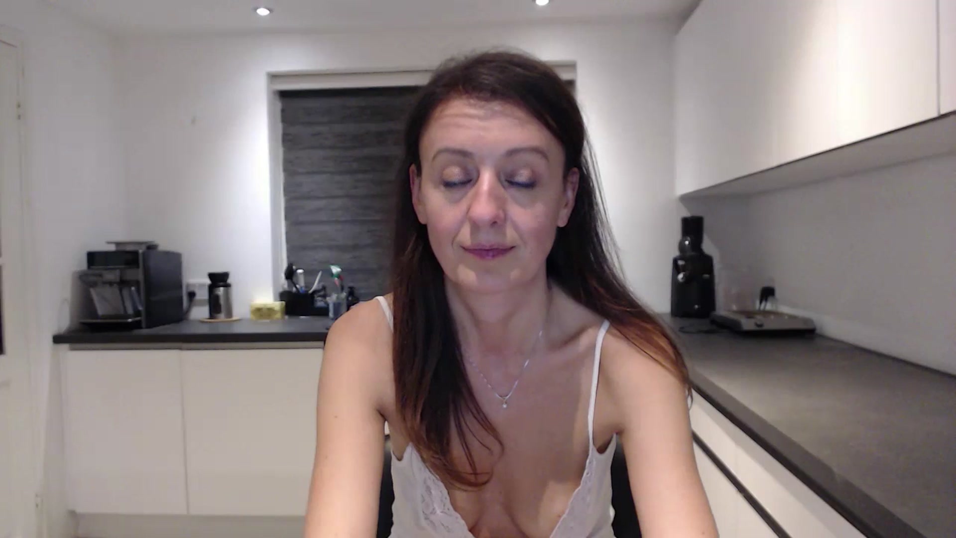 Gallery image thumbnail from Anelly's myfreecams stream on, 10/01/2023, 02:18 image 20 of 20