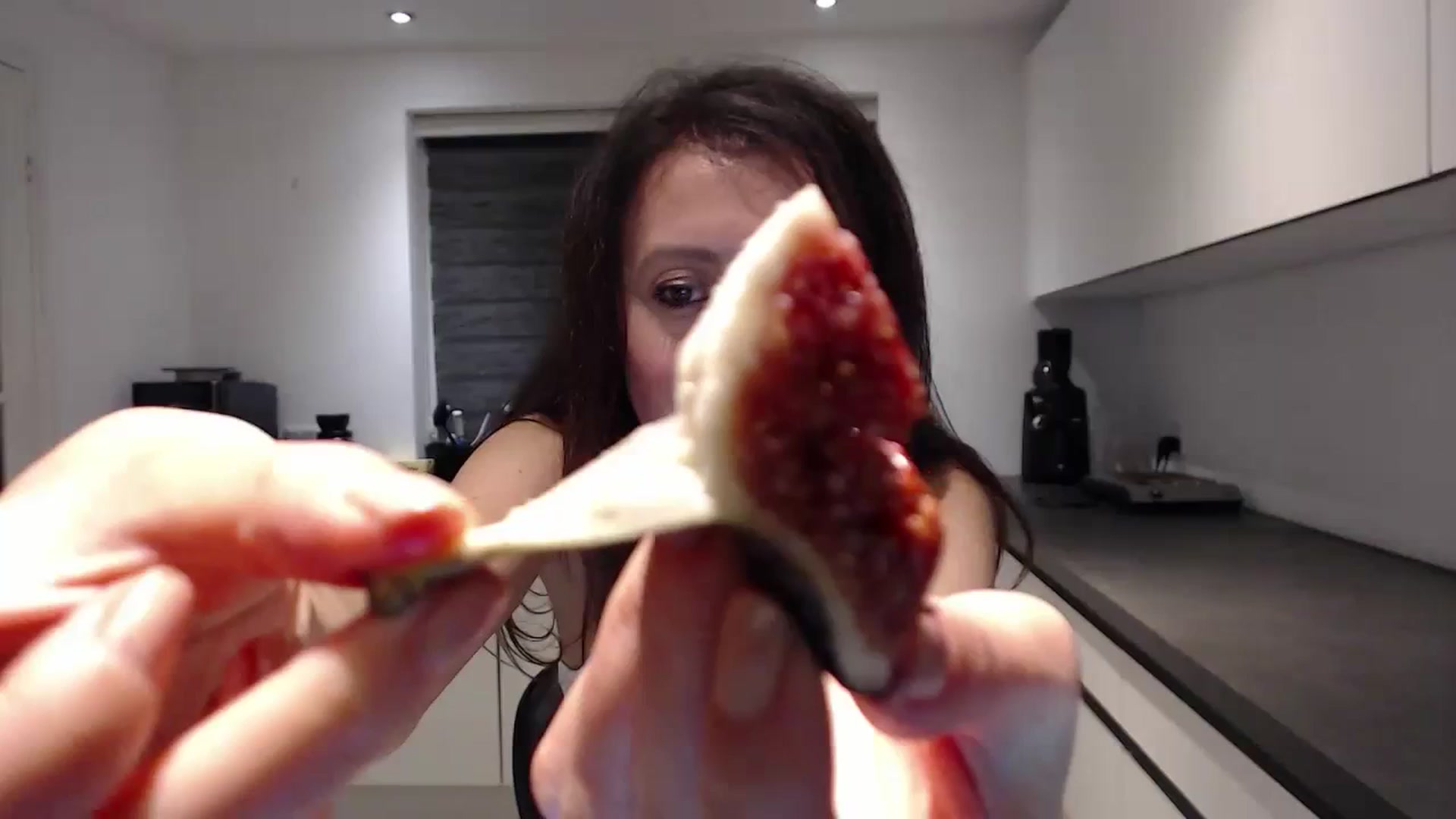 Gallery image thumbnail from Anelly's myfreecams stream on, 10/01/2023, 02:18 image 7 of 20