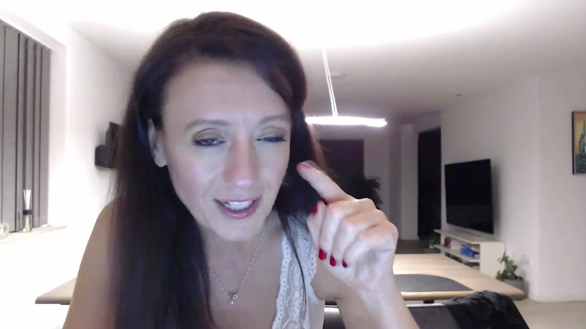 Gallery image thumbnail from Anelly's myfreecams stream on, 10/08/2023, 24:59 image 3 of 20