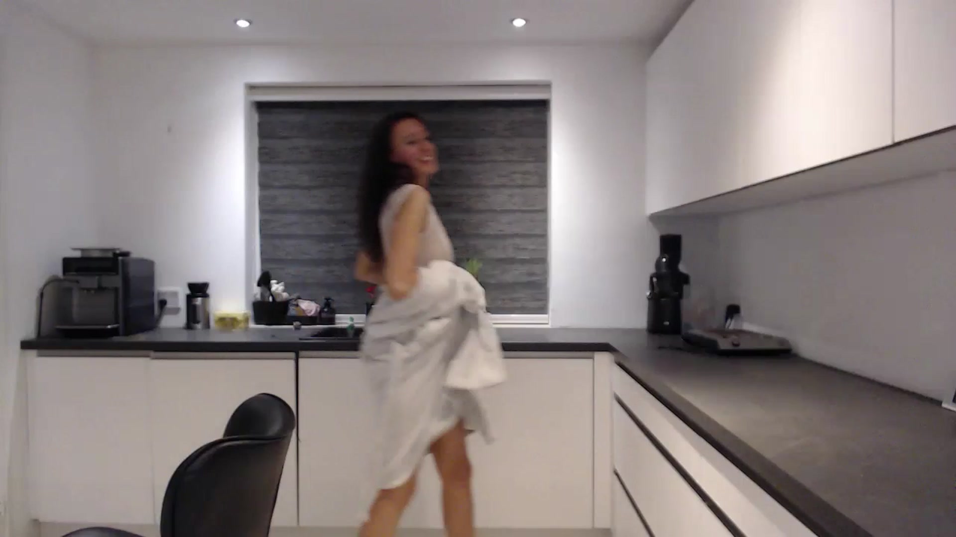 Gallery image thumbnail from Anelly's myfreecams stream on, 10/08/2023, 01:51 image 20 of 20