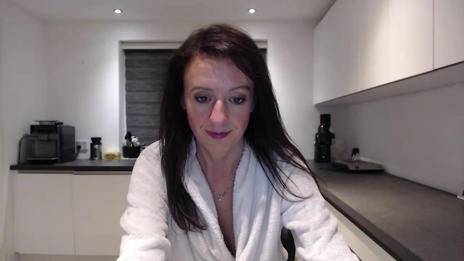 Gallery image thumbnail from Anelly's myfreecams stream on, 10/08/2023, 01:51 image 19 of 20