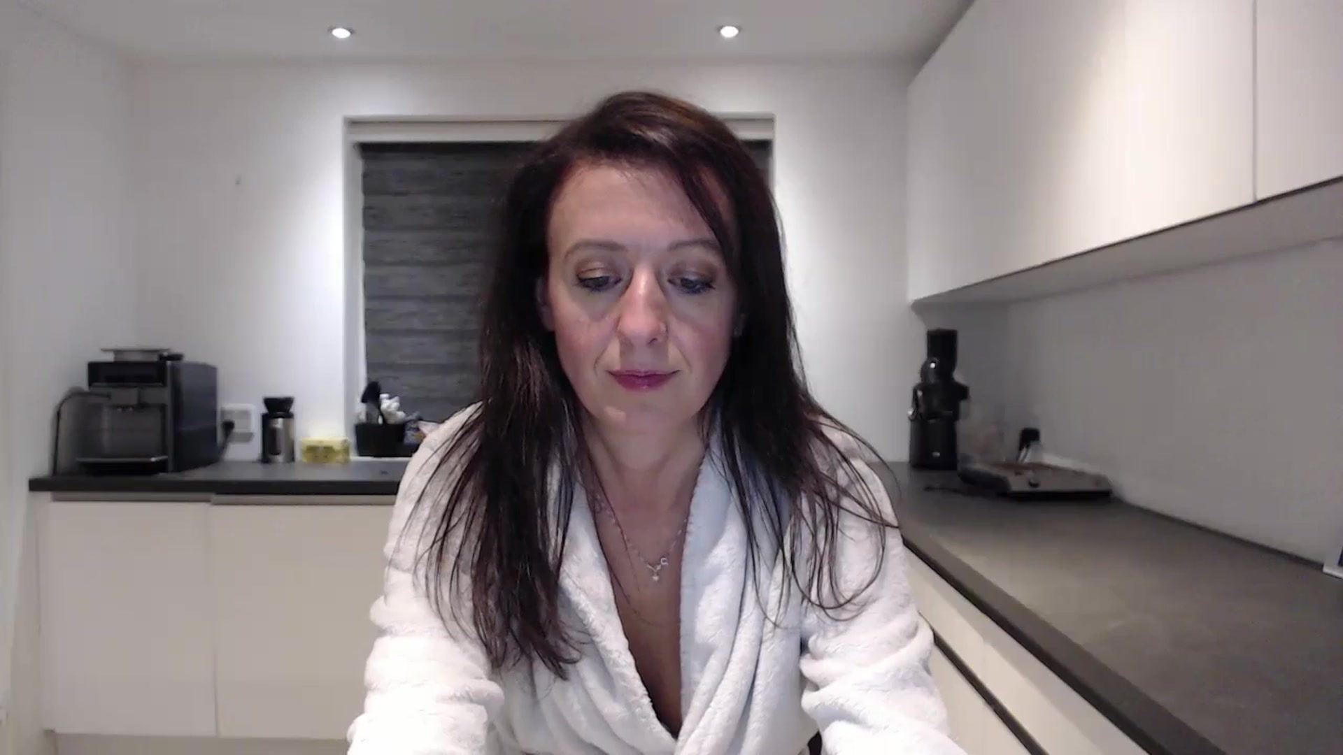 Gallery image thumbnail from Anelly's myfreecams stream on, 10/08/2023, 01:51 image 18 of 20