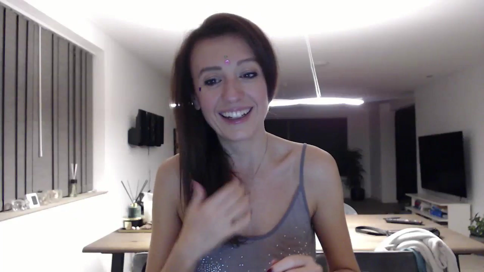 Gallery image thumbnail from Anelly's myfreecams stream on, 10/28/2023, 22:49 image 14 of 20