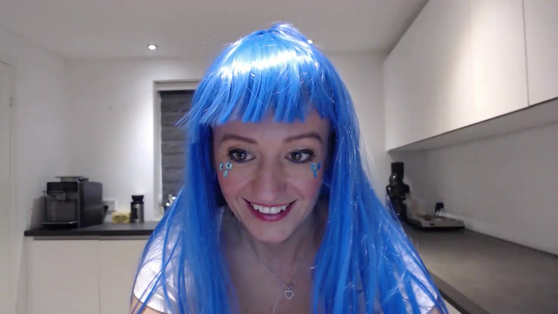 Gallery image thumbnail from Anelly's myfreecams stream on, 11/05/2023, 24:03 image 17 of 20