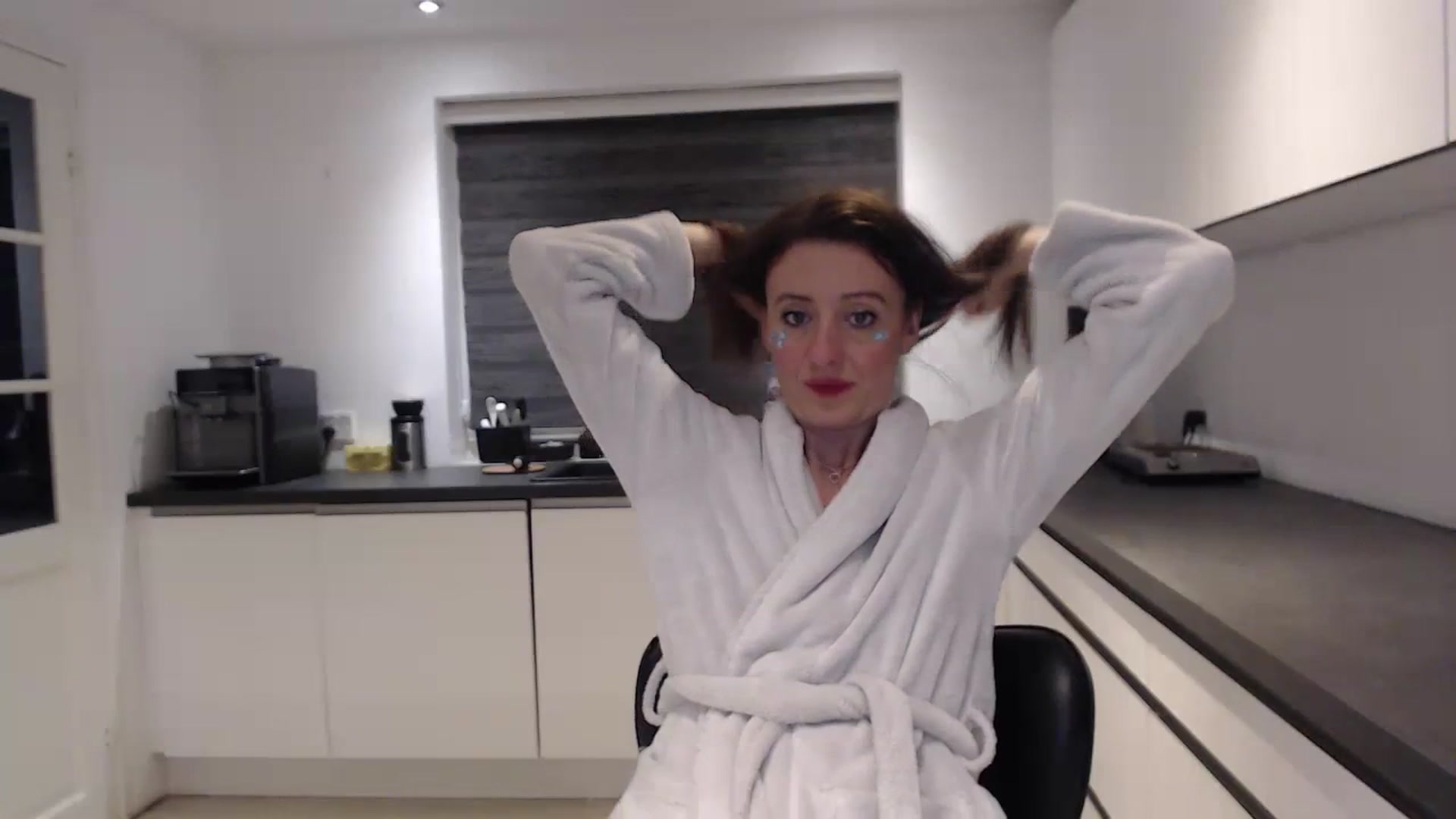 Gallery image thumbnail from Anelly's myfreecams stream on, 11/05/2023, 02:16 image 9 of 20