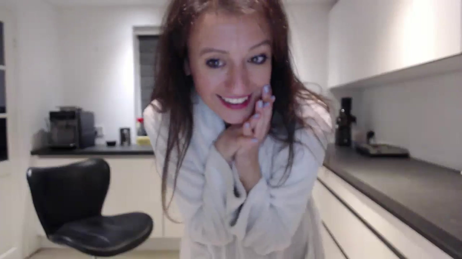 Gallery image thumbnail from Anelly's myfreecams stream on, 11/19/2023, 02:59 image 12 of 20