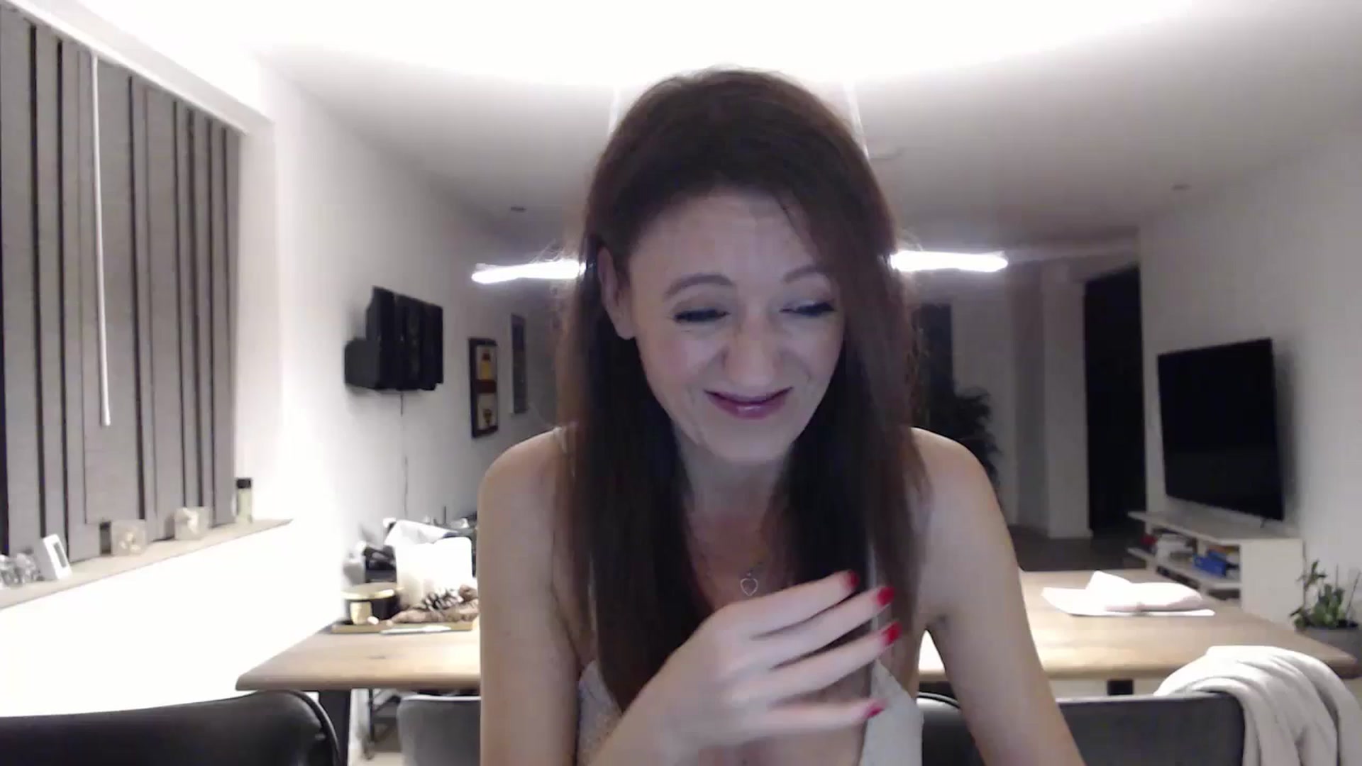 Gallery image thumbnail from Anelly's myfreecams stream on, 12/03/2023, 24:47 image 5 of 20