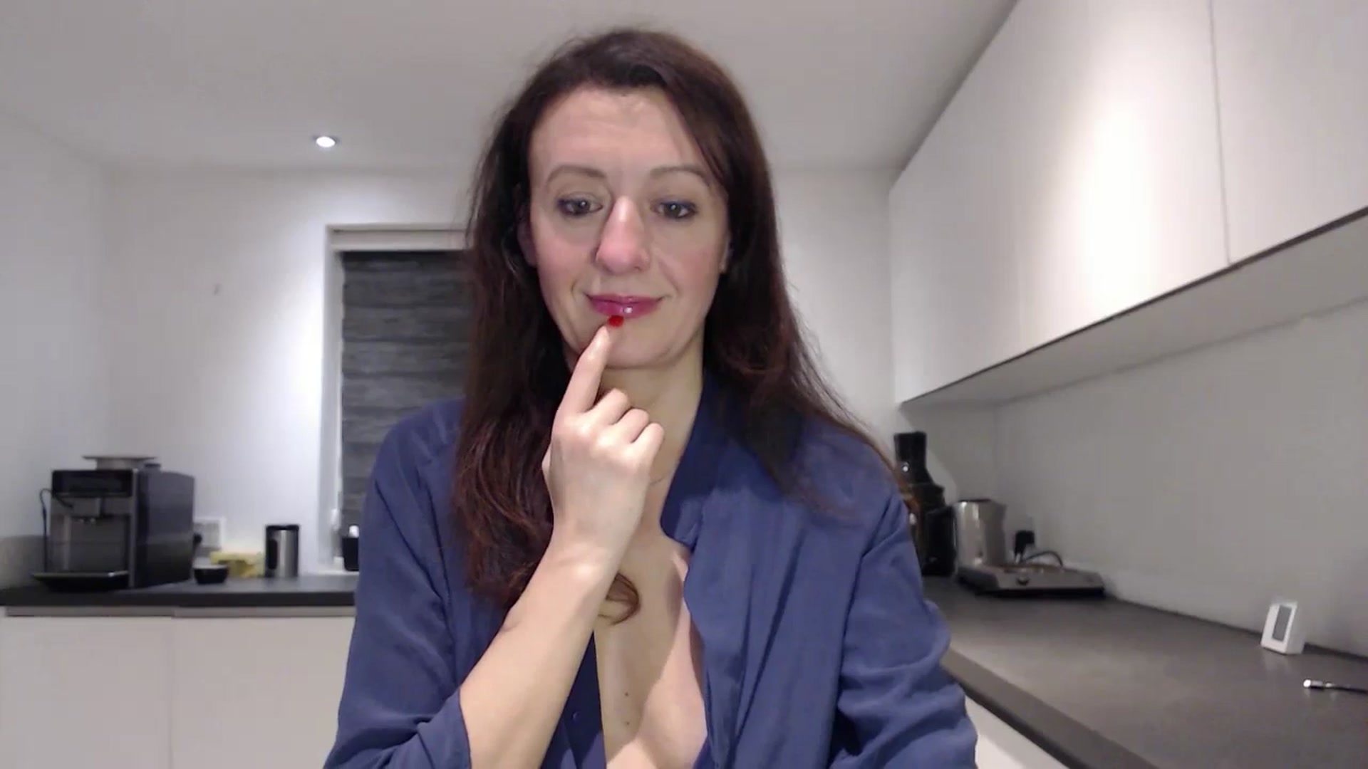 Gallery image thumbnail from Anelly's myfreecams stream on, 12/25/2023, 02:23 image 10 of 20