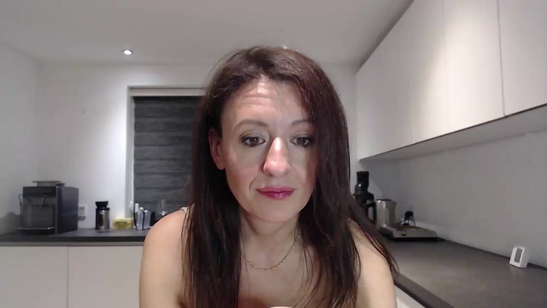 Gallery image thumbnail from Anelly's myfreecams stream on, 12/31/2023, 02:28 image 10 of 20