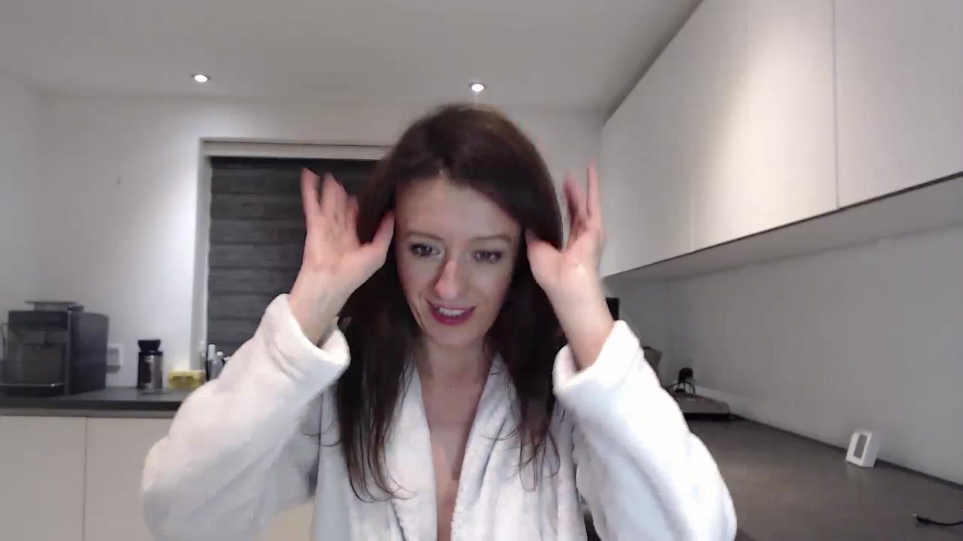 Gallery image thumbnail from Anelly's myfreecams stream on, 12/31/2023, 02:43 image 20 of 20